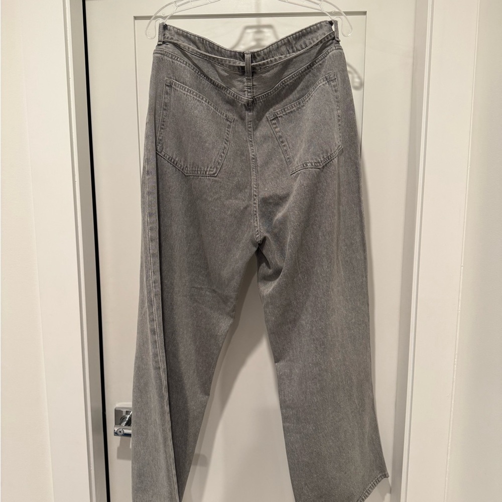 H&M Divided Gray Denim - Picture 3 of 3